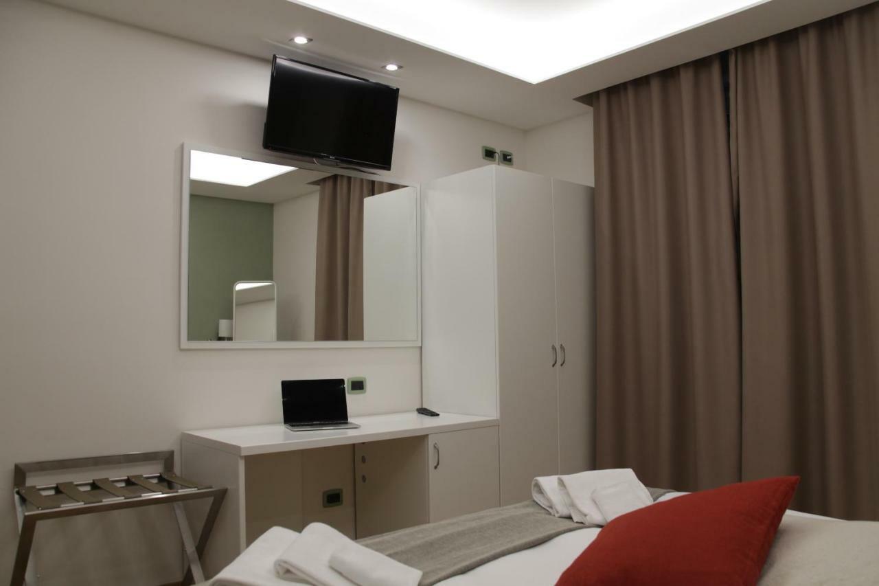 Albergo Da Benedetta Vetralla Exteriör bild